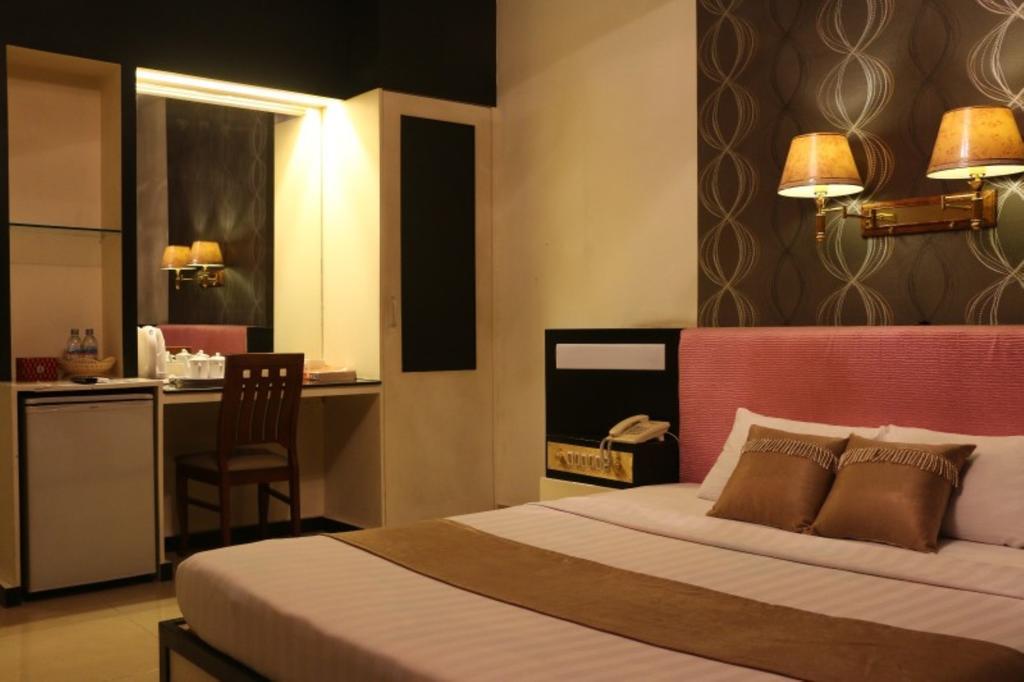 You Eng Hotel Phnom Penh Exterior photo